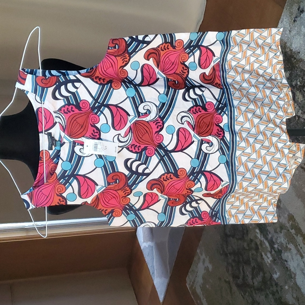 Short sleeve top